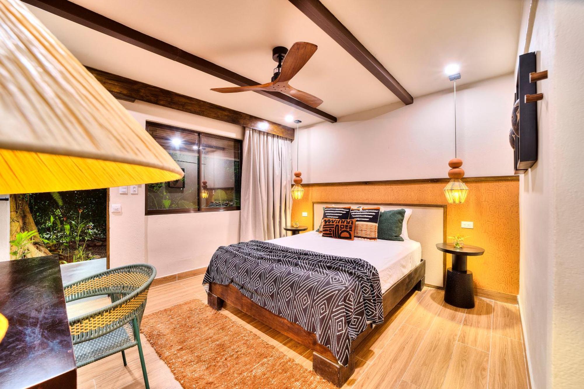 Conga Boutique Hotel Puerto Viejo de Talamanca 外观 照片