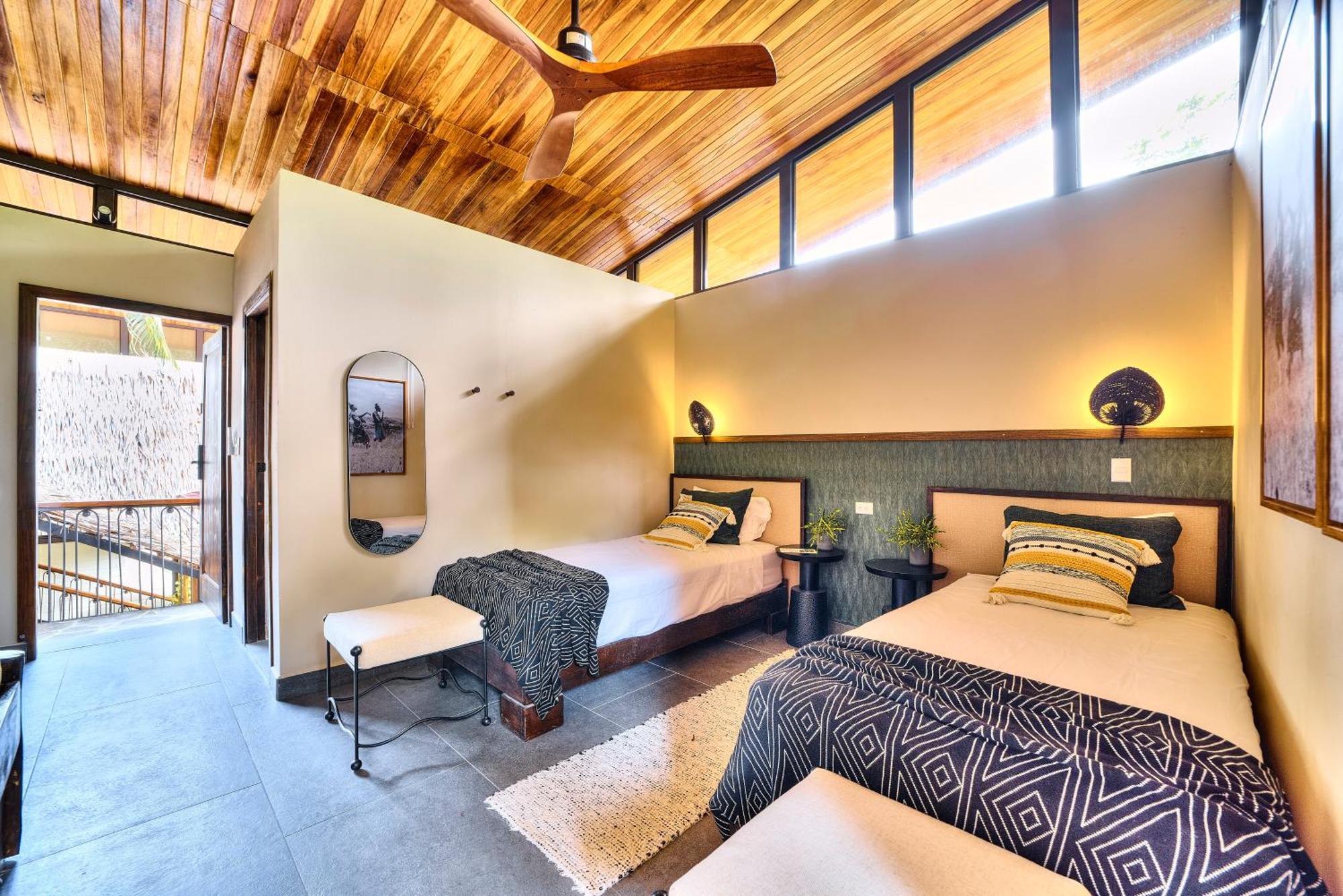Conga Boutique Hotel Puerto Viejo de Talamanca 外观 照片
